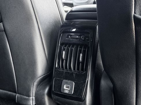 Used 2025 Jeep Compass Limited AWD/4WD image 25