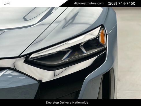 Used 2023 Audi e-tron GT Premium Plus w/ Performance Package image 12
