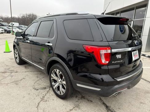 Used 2018 Ford Explorer Platinum image 5