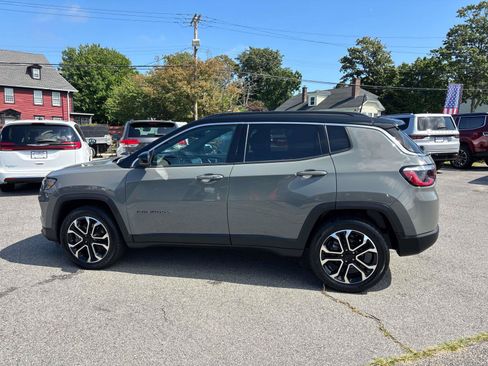 Used 2024 Jeep Compass Limited AWD/4WD image 6