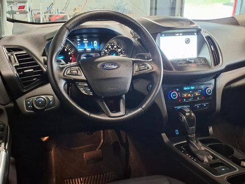 Used 2019 Ford Escape SEL AWD/4WD image 16