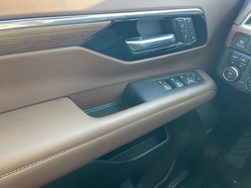 Used 2025 Chevrolet Tahoe High Country w/ LPO, Illumination Package image 19