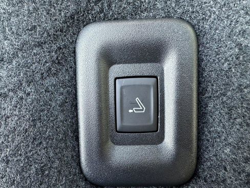 Used 2024 Chevrolet Traverse RS w/ LPO, Floor Liner Package image 21