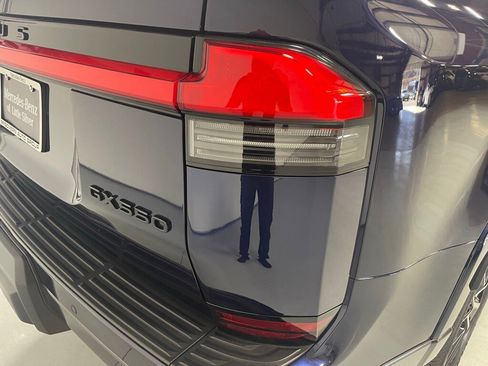 Used 2025 Lexus GX 550 w/ Accessory Package (2T) image 14