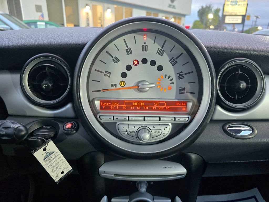 Used 2010 MINI Cooper Hardtop FWD image 19