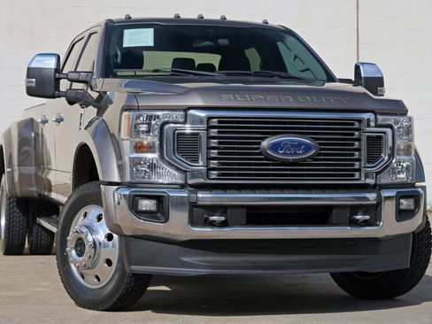 Used 2022 Ford F450 XLT w/ XLT Premium Package AWD/4WD image 4