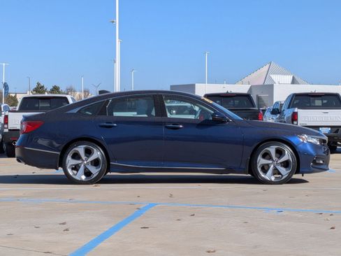 Certified 2020 Honda Accord Touring image 5