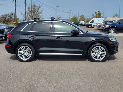 Used 2019 Audi Q5 2.0T Premium Plus w/ Premium Plus Package image 4