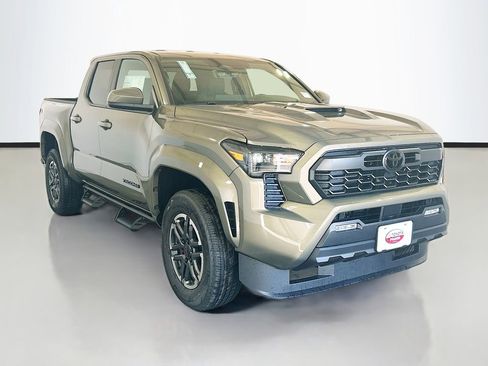 New 2026 Toyota Tacoma TRD Sport RWD image 3