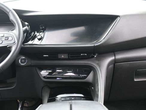 Used 2023 Buick Envision Preferred image 25