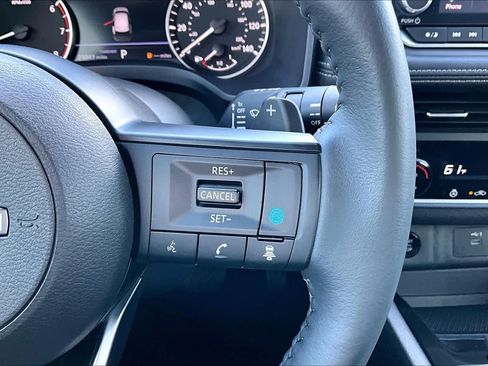 Certified 2024 Nissan Rogue SV w/ SV Premium Package FWD image 23