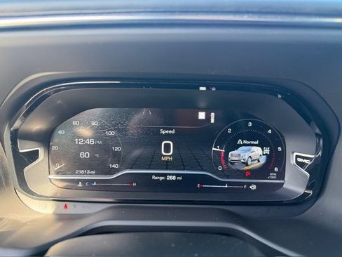 Used 2023 GMC Yukon Denali image 12