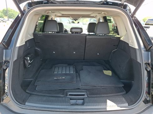 Certified 2023 Nissan Rogue SV w/ SV Premium B Package AWD/4WD image 29