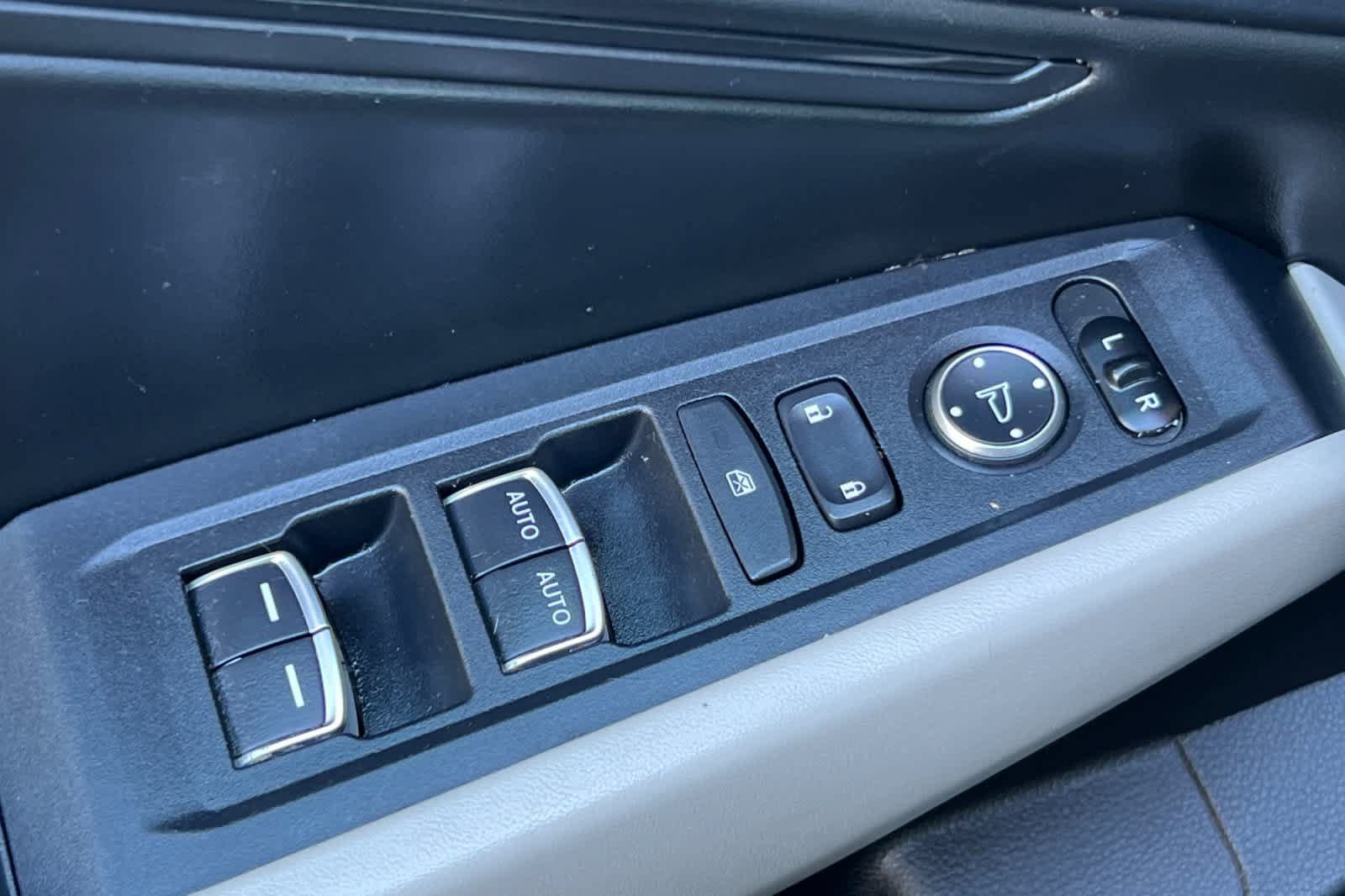 Used 2023 Honda Accord EX image 13