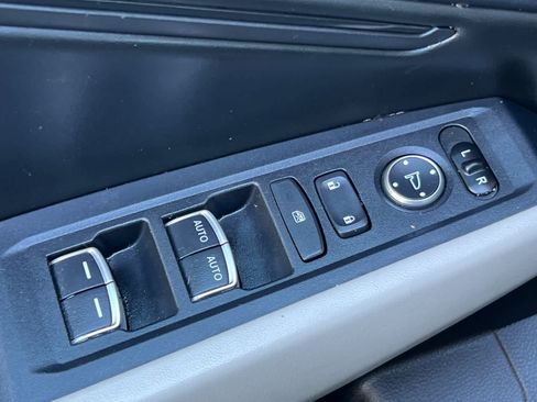 Used 2023 Honda Accord EX image 13