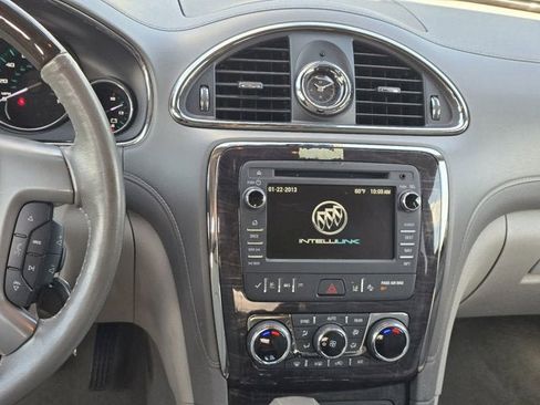 Used 2017 Buick Enclave Premium w/ Experience Buick Package FWD image 16