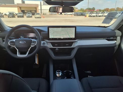 New 2026 Ford Explorer Active image 7