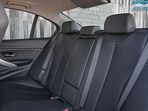 Used 2018 BMW 320i xDrive Sedan image 24