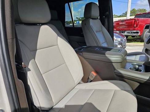Certified 2022 GMC Yukon SLT w/ SLT Premium Package image 22