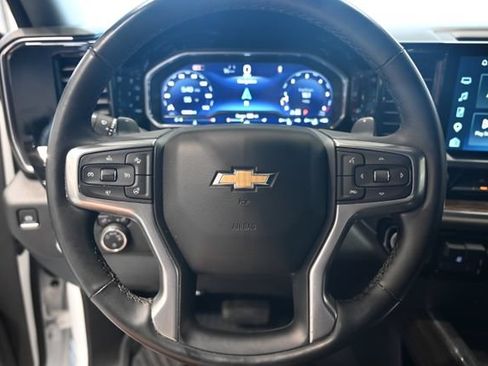 Used 2024 Chevrolet Silverado 1500 LT AWD/4WD image 21
