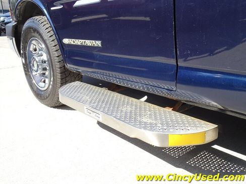 Used 2012 Chevrolet Express 3500 LT w/ LT Preferred Equipment Group RWD image 10