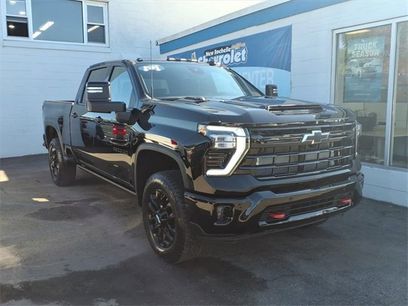 Used 2025 Chevrolet Silverado 2500 LTZ w/ LTZ Plus Package