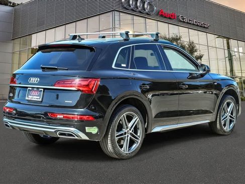 Used 2023 Audi Q5 e Premium w/ Convenience Package AWD/4WD image 4