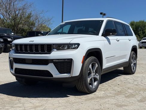 New 2026 Jeep Grand Cherokee L Limited w/ Trailer Tow Package AWD/4WD image 2