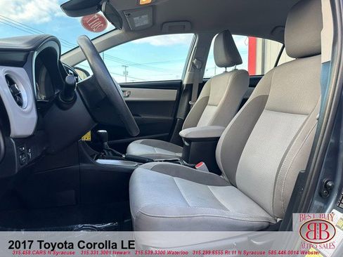 Used 2017 Toyota Corolla LE image 11