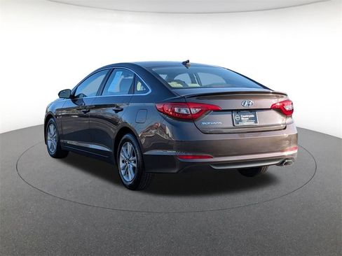 Used 2015 Hyundai Sonata SE image 7