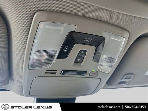 Used 2020 Toyota Sienna XLE image 29