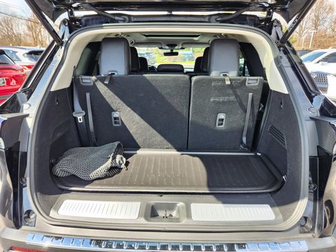 Used 2023 INFINITI QX60 Luxe w/ Cargo Package image 8