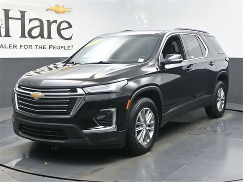 Used 2023 Chevrolet Traverse LT image 34