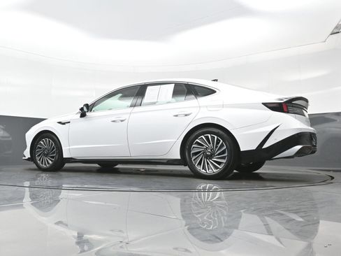 Certified 2026 Hyundai Sonata Limited FWD image 30