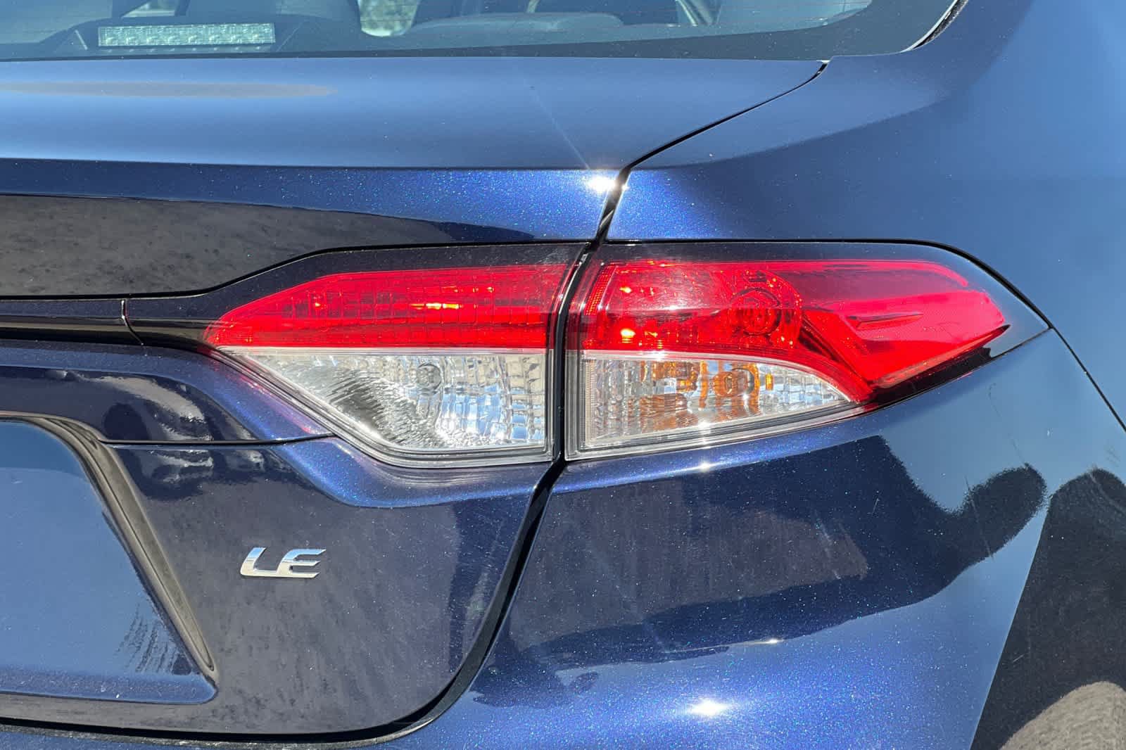 Used 2024 Toyota Corolla LE FWD image 31