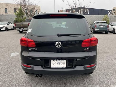 Used 2016 Volkswagen Tiguan SE image 4