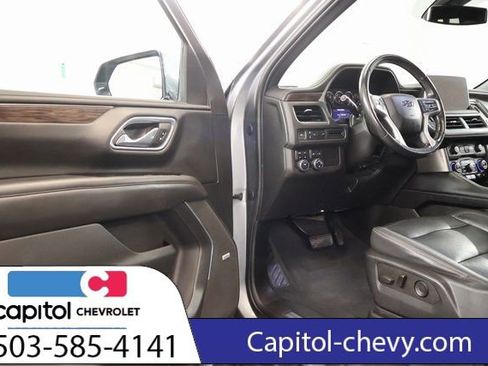 Used 2021 Chevrolet Suburban Z71 w/ Rear Media and Nav Package AWD/4WD image 9