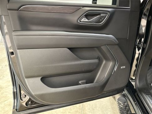 Certified 2024 Chevrolet Tahoe Z71 w/ Luxury Package image 22