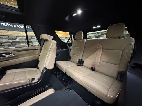 Used 2021 Chevrolet Tahoe Premier AWD/4WD image 31