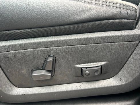 New 2026 RAM 2500 Laramie AWD/4WD image 13