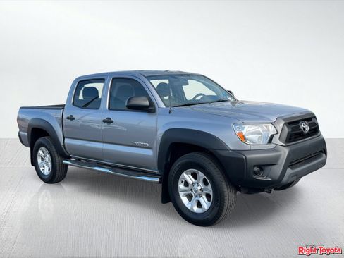 Used 2015 Toyota Tacoma PreRunner w/ Convenience Package RWD image 8