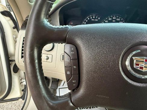 Used 2010 Cadillac DTS Luxury image 21