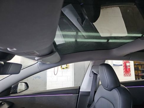 Used 2025 Tesla Model 3 RWD image 15