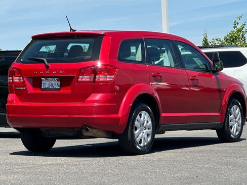 Used 2015 Dodge Journey American Value Package w/ Flexible Seating Group FWD image 4