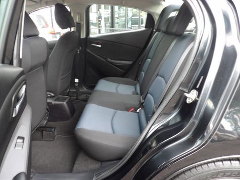Used 2017 Toyota Yaris iA FWD image 9
