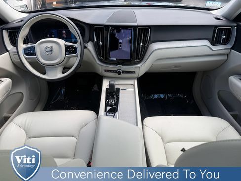 Used 2023 Volvo XC60 B5 Plus w/ Climate Package AWD/4WD image 2