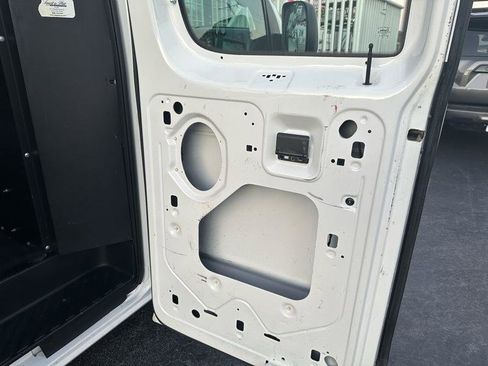 Used 2011 Ford E-150 and Econoline 150 w/ Commercial Cargo Van Pkg RWD image 23
