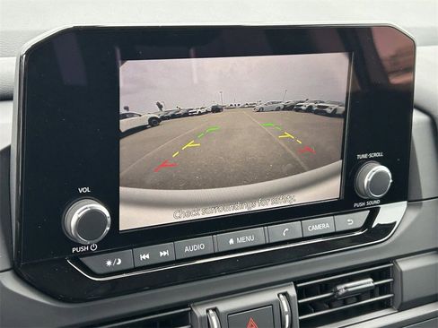 New 2025 Nissan Pathfinder S image 19