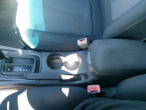 Used 2005 Hyundai Elantra GT image 39