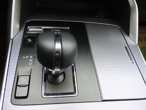 Certified 2025 MAZDA CX-90 Plug-In Hybrid w/Premium Sport image 32